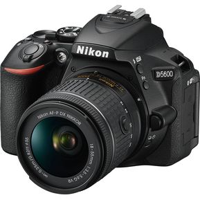 Cámara Fotográfica Nikon D5600 Kit 18-55mm VR - Negro