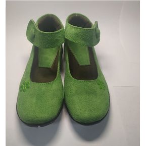 Zapato para niña con correa ajustable Verde