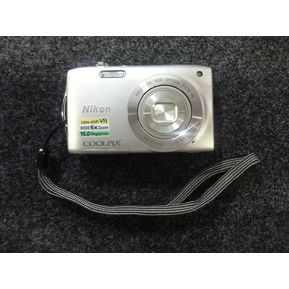 Nikon COOLPIX S3300 Cámara digital de 16 MP con zoom de 6x 