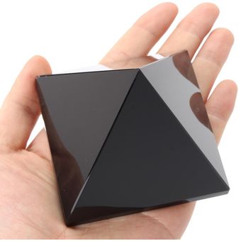 Curación protectora de cristal de pirámide de obsidiana negra cargada de energía de Reiki natural  7cm 7cm 