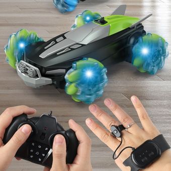 D888 4WD de control remoto de detección de gestos Stunt Drift RC con el coche ligero rocío 