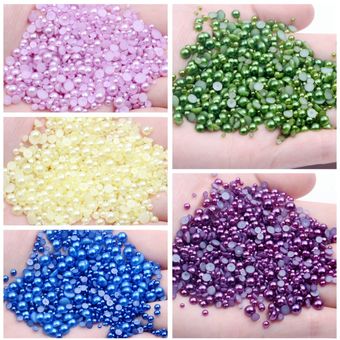 Varios Colores Una Variedad De Tamaños Perlas De Plástico 