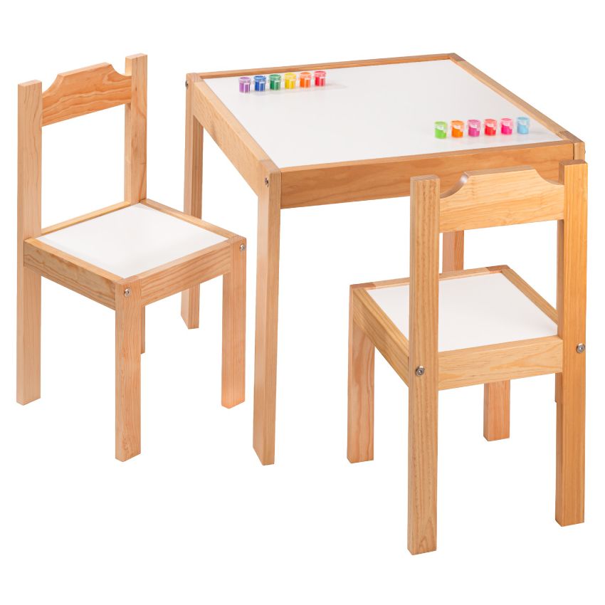 Dos sillas de madera con mesa moderna tamaño infantil