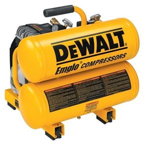 Compresor de aire mini eléctrico portátil DeWalt D2002M-WK 6gal 1.5hp 120V  amarillo/negro