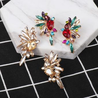 Juran Nuevos Pendientes De Diamantes Multicolores Hechos A Juran Nuevos Pendientes De Diamantes Multicolores Hechos A