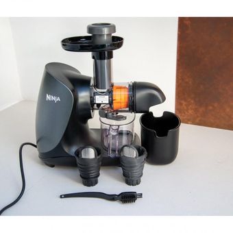Extractor y exprimidor de jugos Ninja® Cold Press Pro - JC101 – Ninja México