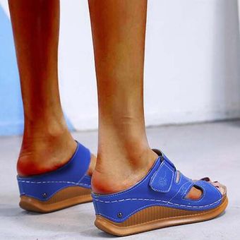 La plataforma de sandalias de sandalias de zapatos de sandalias 