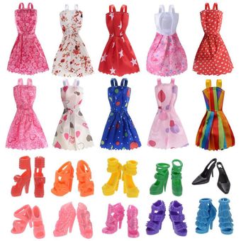 10 paquetes de trajes de fiesta de ropa de muñecas con 10 pares de zap 