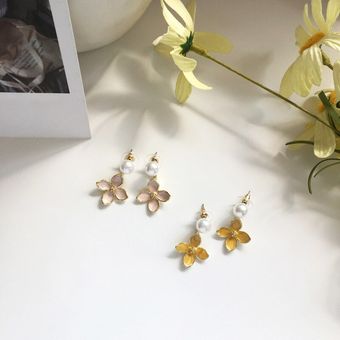 Pendientes De Perlas Pendientes De Flores Dulces De Oro De 