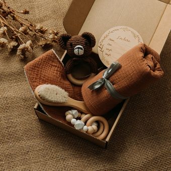 1Set de juguetes de baño manta para niño de hitos del bebé cepillo sonajero pulsera Baberos fotografía suministros regalo de nacimiento del producto 