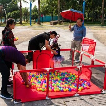 Nuevo diseño multifuncional de la seguridad interior de plástico para niños  Play Yard valla bebé corralito - China Bebé corralito, parque infantil