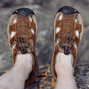 Sandalias antideslizantes de las zapatillas casuales de los nuevos hombres 