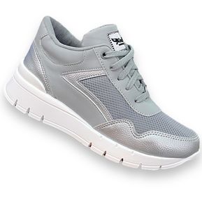 Sneaker de mujer  top color plata