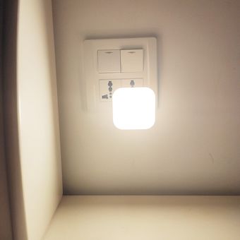 Lámpara de noche con Sensor de movimiento inteligente  luz ~ 