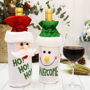 Hermosa ropa de Navidad cubierta de la botella de vino Decoración de la mesa 