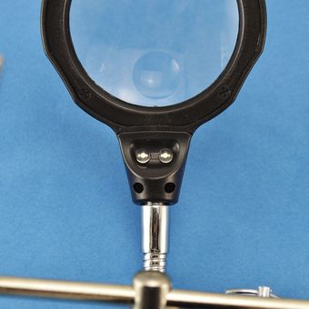 Clip de mano de ayuda LED Lupa de soldadura Lente de soporte de hierro 