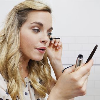 Espejo Aumento X10 Maquillaje Perfecto Depilación Facial + Ventosas –  Cómpralo en casa