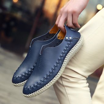 Tamaño grande 38-46 Zapatos de agujero Hombres Zapatos perezosos casuales Zapatos de cuero para vadear al aire libre Azul 