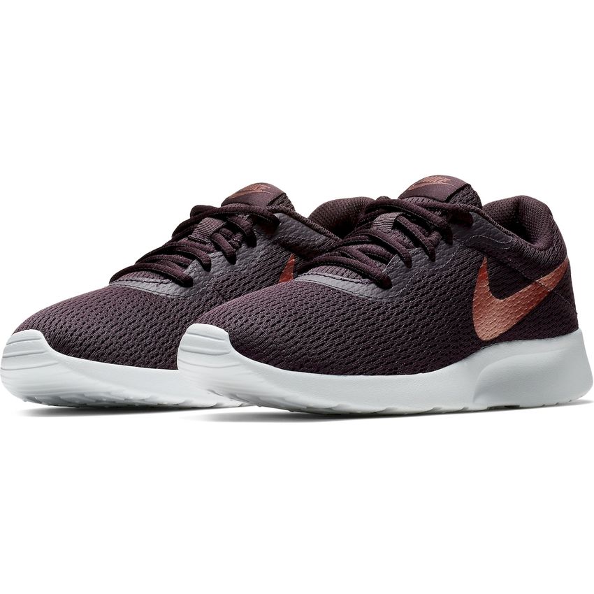 plumas nike mujer dorados