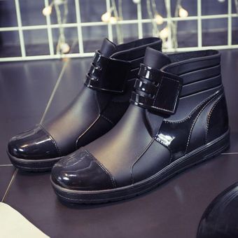 Negro Versión de Corea del Sur de zapatos para la lluvia tubo corto botas de lluvia del verano de los nuevos zapatos de los hombres de los hombres antideslizantes bajo-top zapatos de goma zapatos impermeables hombres 