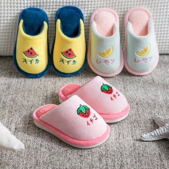 zapatos de algodón esponjosos y cálidos para bebés Zapatillas de felpa de frutas para interiores 