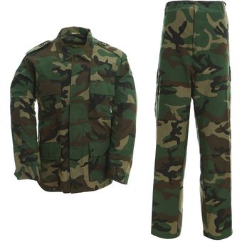 Juego de chaqueta y pantalones comando diseño de camuflaje y estilo uniforme militar 