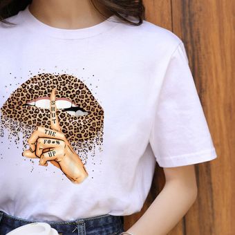 Camiseta con gráfico de labios y leopardo para mujer   con cuello redondo  camisetas negras  camise 