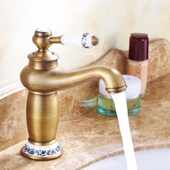Grifo de lavabo de latón con acabado de baño de bronce antiguo Grifos 