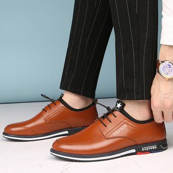 Marrón Hombres piel de microfibra no Slip elástico blando Encaje zapatos casuales zapatos con cordones de los zapatos ocasionales de las empresas británicas guapos 