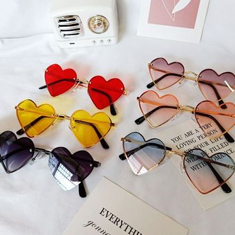 Gafas de sol de alta calidad para niños y niñas anteojos de sol infantiles de colores llamativos con forma de corazón UV400 con protección 