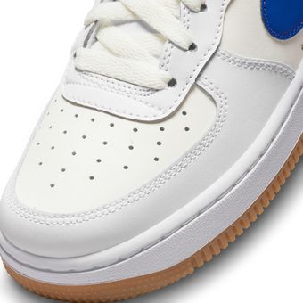  Nike Air Force 1 '07 Lv8 - Zapatillas de baloncesto para hombre  : Ropa, Zapatos y Joyería