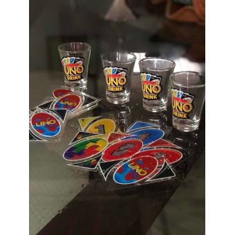 Juego de Cartas UNO Drink + 4 Vasos para Shot