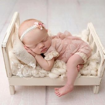 Cama Retro de 42cm para muñeca de juguete de Reborn de silicona accesorios para fotos de bebé cama para sesión de fotos de recién nacido sofá de pose para niños y niñas 