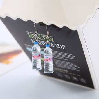Simulación Creativa De Pendientes De Botellas De Agua Lindos 