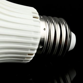1 x 9W 5730 bulbo blanco puro Voal de luz LED de la lámpara ahorro de energía de Nueva 