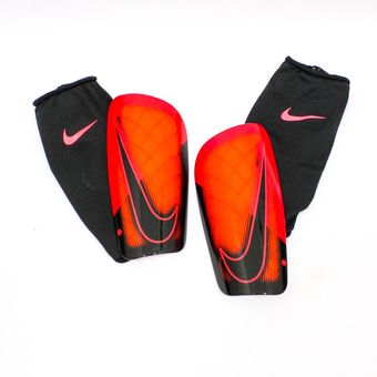 canilleras nike mercurial