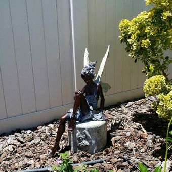 Hada de la flor estatua figurillas con las alas del jardín al aire libre del ornamento Arte de la resina 