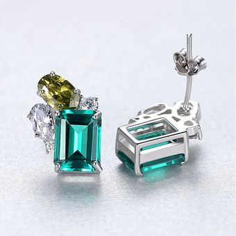 S925 Sterling Silver Zircon Emerald Fous Forma Artificial Pendientes femeninos 