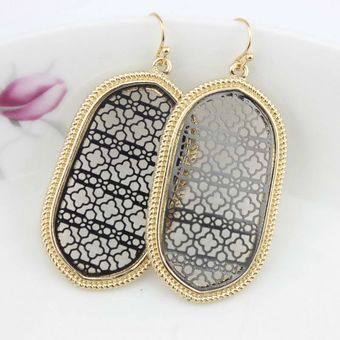 Gran Patrón Negro Dorado Trébol Hueco Oval Aleación De Zinc 