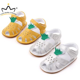 Sandalias con estampado de piña para bebé zapatos antideslizantes con suela de goma suave calzado de cuero de PU para bebé para recién nacido 